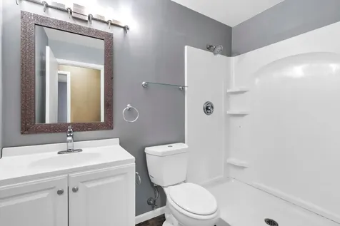 2736 Wall Avenue Waukegan IL 60087