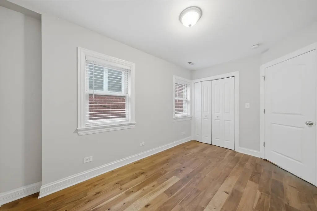 2527 West Harrison Street Chicago IL 60612