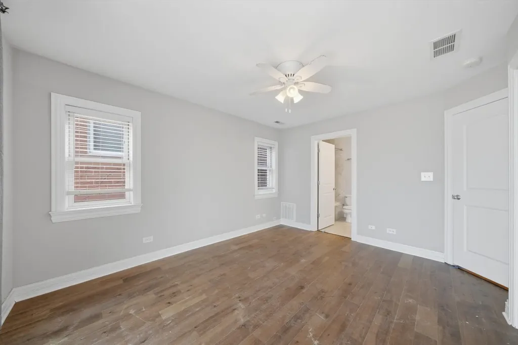 2527 West Harrison Street Chicago IL 60612
