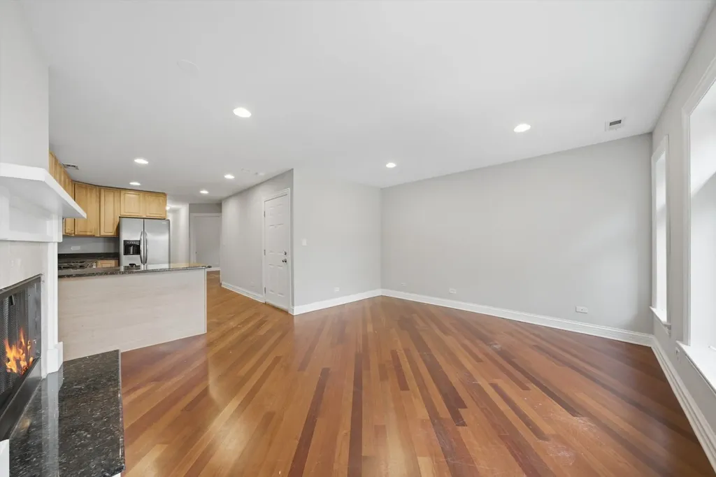 2527 West Harrison Street Chicago IL 60612