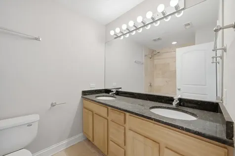 2527 West Harrison Street Chicago IL 60612