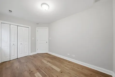 2527 West Harrison Street Chicago IL 60612