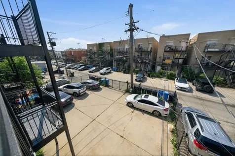 2527 West Harrison Street Chicago IL 60612