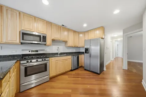 2527 West Harrison Street Chicago IL 60612