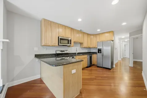 2527 West Harrison Street Chicago IL 60612