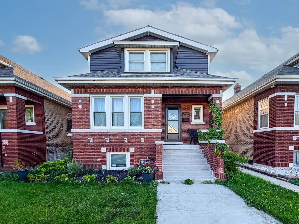 2436 Grove Avenue Berwyn IL 60402
