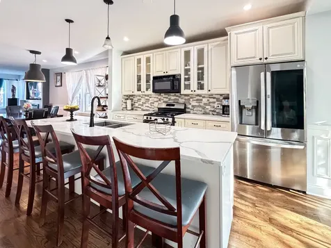 2436 Grove Avenue Berwyn IL 60402