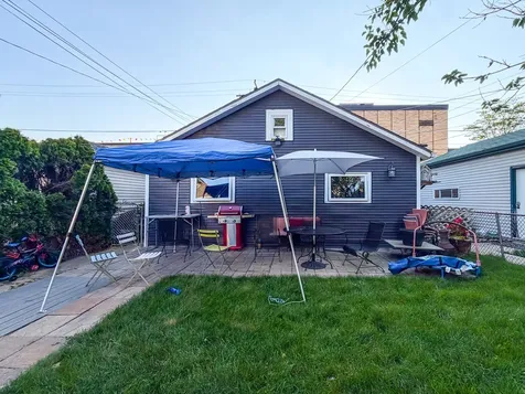 2436 Grove Avenue Berwyn IL 60402