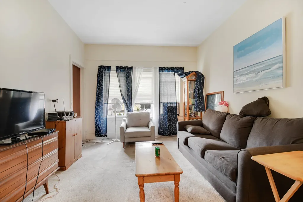 2858 West 38th Place Chicago IL 60632