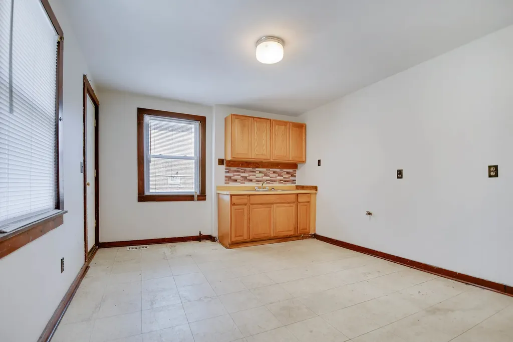 2858 West 38th Place Chicago IL 60632