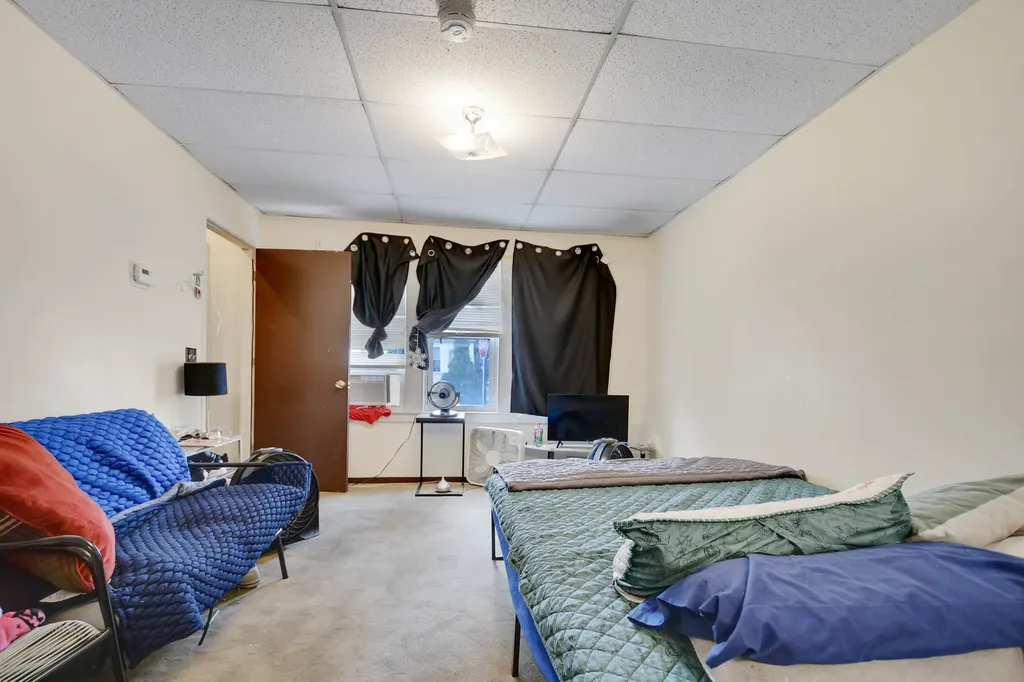 2858 West 38th Place Chicago IL 60632