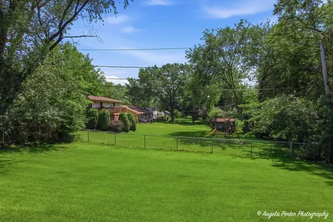 303 Ridge Street Algonquin IL 60102