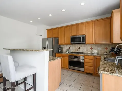 5566 Cloverdale Road Hanover Park IL 60133