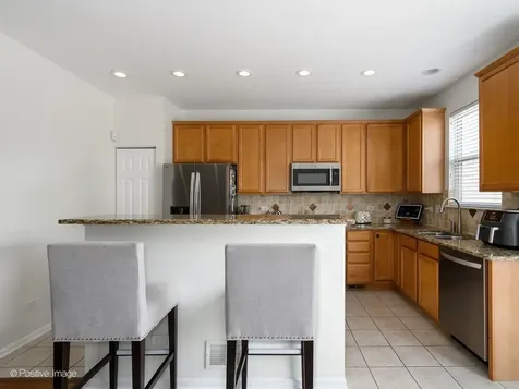 5566 Cloverdale Road Hanover Park IL 60133