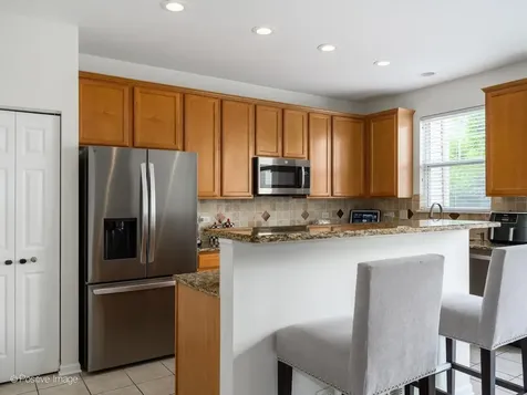 5566 Cloverdale Road Hanover Park IL 60133