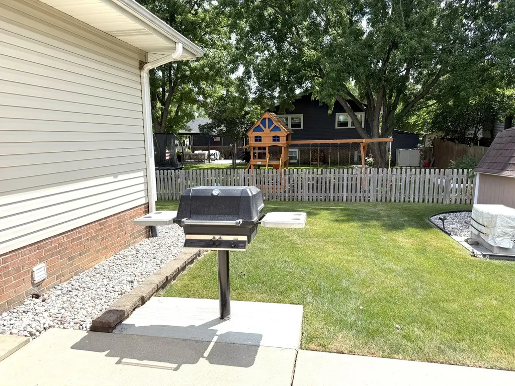 7129 Exner Road Darien IL 60561