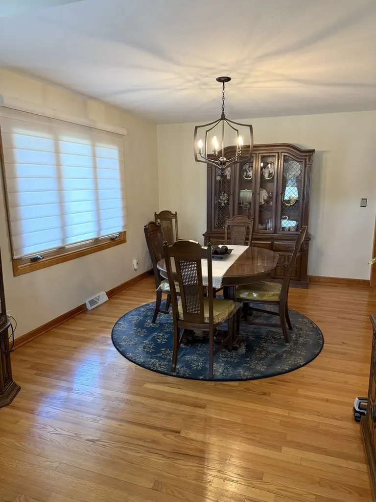 7129 Exner Road Darien IL 60561