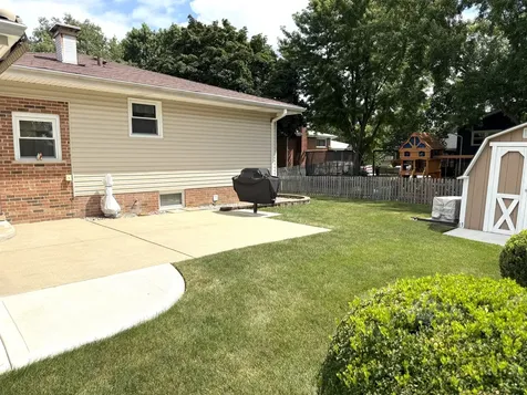 7129 Exner Road Darien IL 60561
