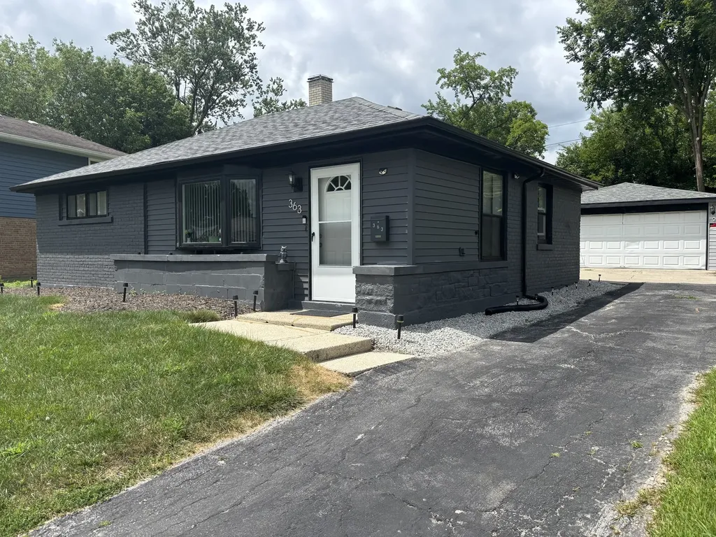 363 Minocqua Avenue Park Forest IL 60466