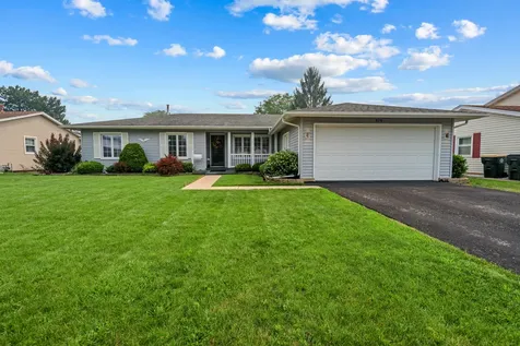 575 Gateshead N Avenue Elk Grove Village IL 60007