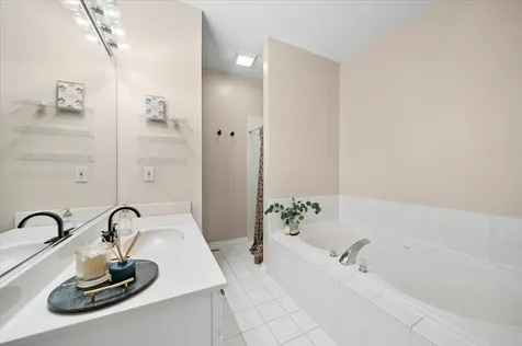 39W423 Herrington Boulevard Geneva IL 60134