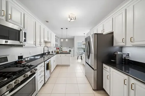 39W423 Herrington Boulevard Geneva IL 60134