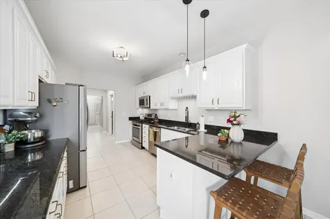 39W423 Herrington Boulevard Geneva IL 60134