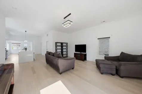11156 South Troy Street Chicago IL 60655