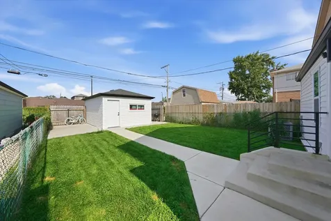 11156 South Troy Street Chicago IL 60655