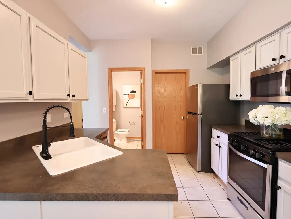 2607 Oak Tree Lane Plainfield IL 60586