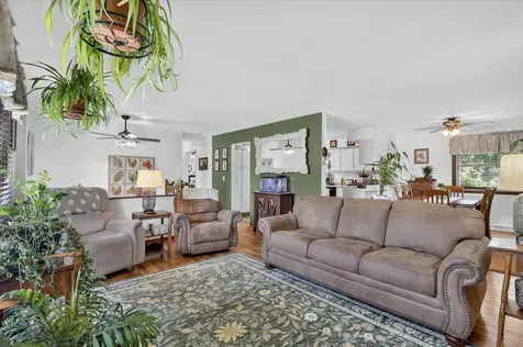 1821 Middlebury Road Freeport IL 61032