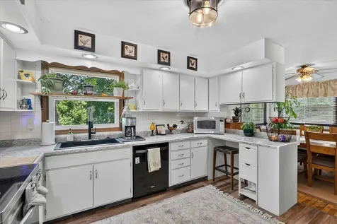 1821 Middlebury Road Freeport IL 61032