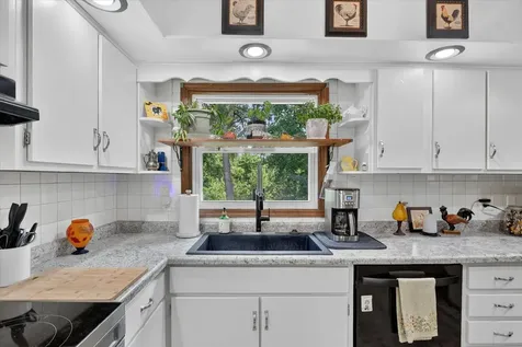 1821 Middlebury Road Freeport IL 61032
