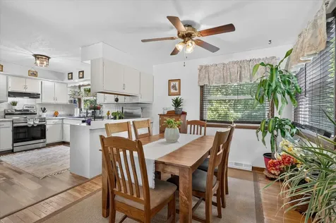 1821 Middlebury Road Freeport IL 61032
