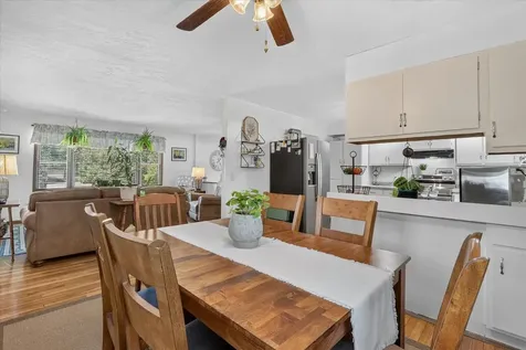 1821 Middlebury Road Freeport IL 61032