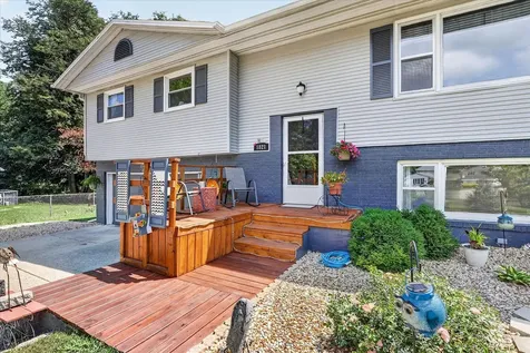 1821 Middlebury Road Freeport IL 61032