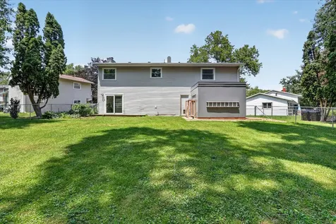 1821 Middlebury Road Freeport IL 61032