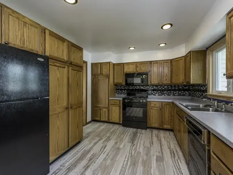 2417 Metropolitan Avenue Waukegan IL 60087