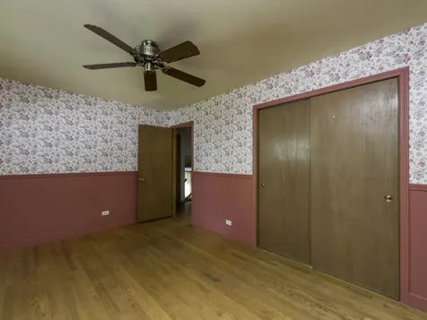 2417 Metropolitan Avenue Waukegan IL 60087
