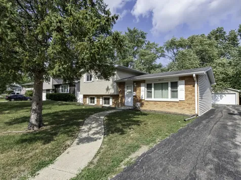 2417 Metropolitan Avenue Waukegan IL 60087