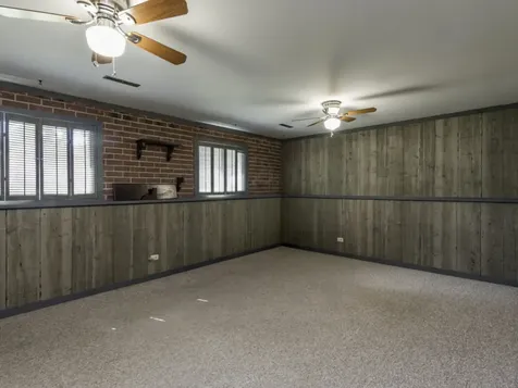 2417 Metropolitan Avenue Waukegan IL 60087