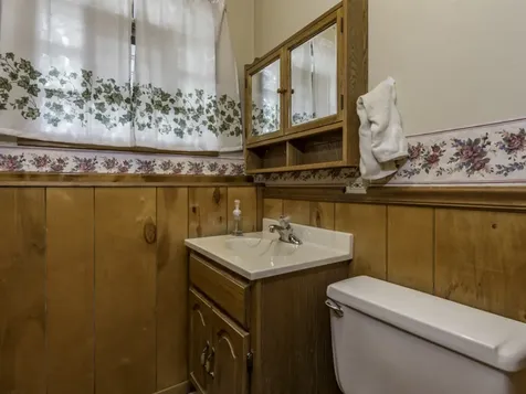 2417 Metropolitan Avenue Waukegan IL 60087