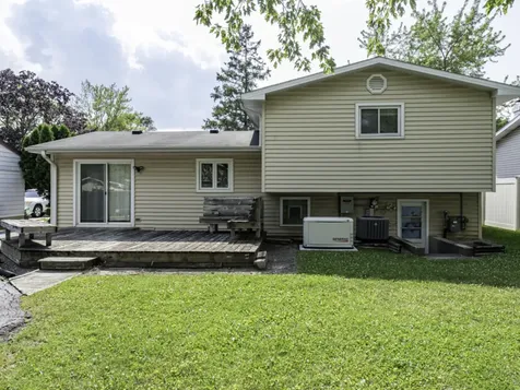 2417 Metropolitan Avenue Waukegan IL 60087