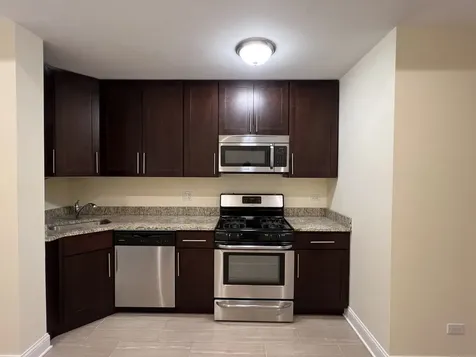6438 North Seeley Avenue Chicago IL 60645