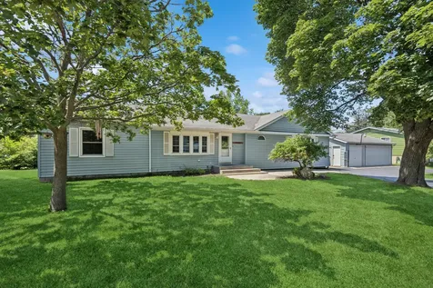 33320 North Sunset Avenue Grayslake IL 60030