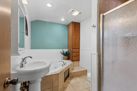 33320 North Sunset Avenue Grayslake IL 60030