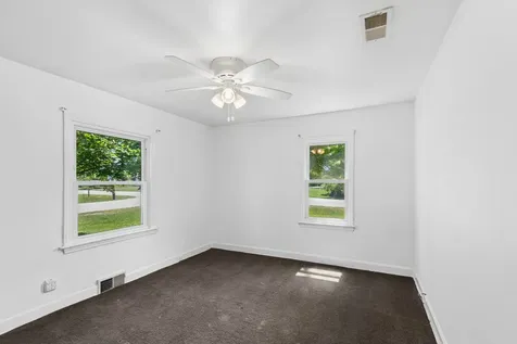33320 North Sunset Avenue Grayslake IL 60030