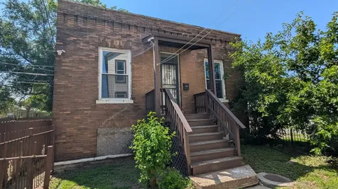 5760 South Wells Street Chicago IL 60621