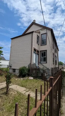 5760 South Wells Street Chicago IL 60621