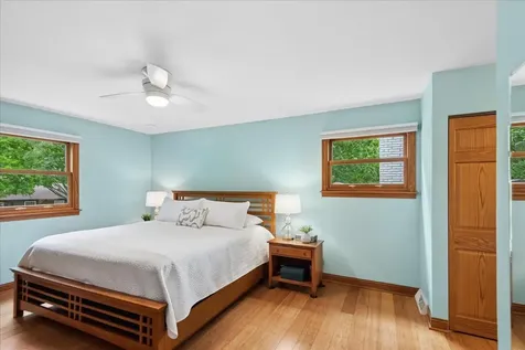 619 Dawes Street Libertyville IL 60048